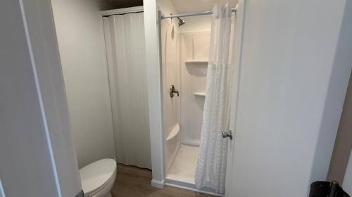 Lake City Apartamento | Seasonal Cabin, sleeps 6
