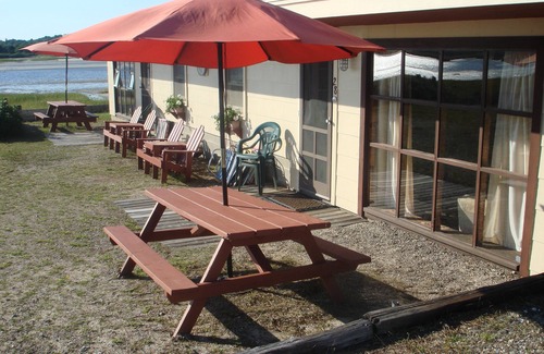 Wells Beach Cabaña | Seasonal Duplex Maine Cottage (fechas de 2019 - consulte 1-15-19)