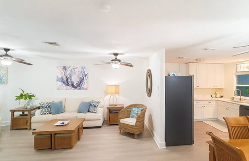 Gulf Cove Casa | Seasonal Escape Waterfront+Pool