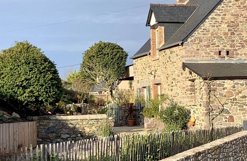 Frehel Casa | Seasonal House Rental