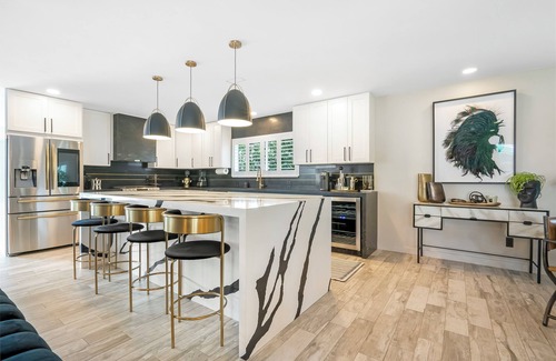 Central Corals Casa | Seasonal Private Oasis in Beautiful Neighborhood w/ Private Pool