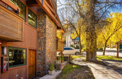 Snowmass Village Casa | Seasons Four 172 Two bedroom plus loft