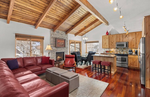 Snowmass Village Condominio | Seasons Four by Snowmass Vacations