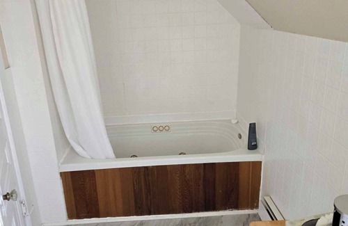 Souris Casa | Seaspray Retreat, old world charm, modern conveniences.