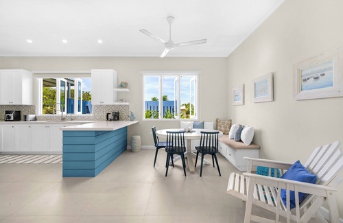 Silver Sands Villa | SeaSwept Villa Spacious modern luxury 4bdrm white sand beach in Charming Jamaica