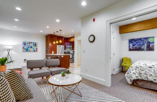 Belltown Apartamento | Seattle Condo with Parking, Near Space Needle!