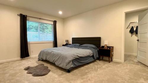 Wedgwood Casa | Seattle Maple Haven in Wedgwood