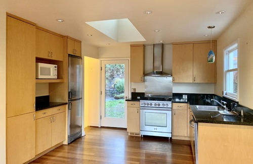 Columbia City Casa | Seattle Vacation Home - Columbia City 3