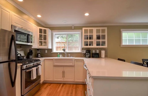 Stevens Casa | Seattle Vacation Home: The Gallery