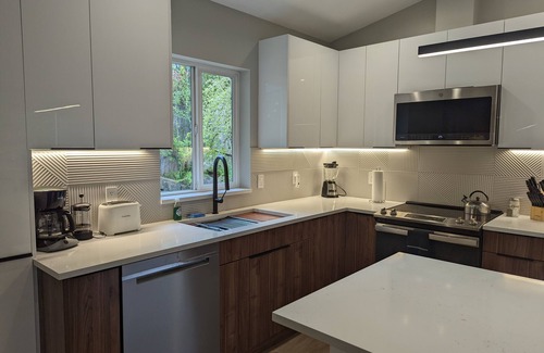 High Point Casa | Seattle Vacation Home - The Newsroom