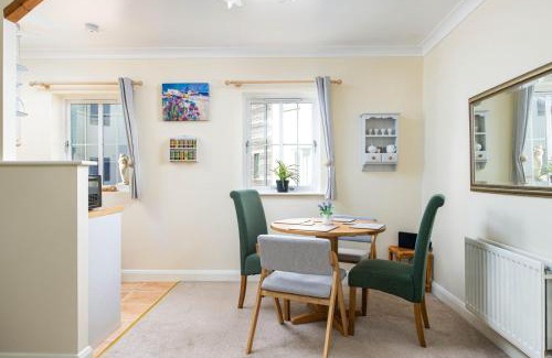 Portishead Casa | Seaview 2-Bed with Private Parking, Portishead