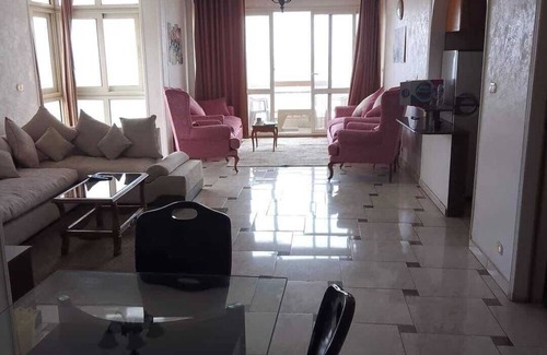 Ar-Raml 1 Apartamento | Seaview 2-bedroom apartment in the middle of Alexandria Egypt