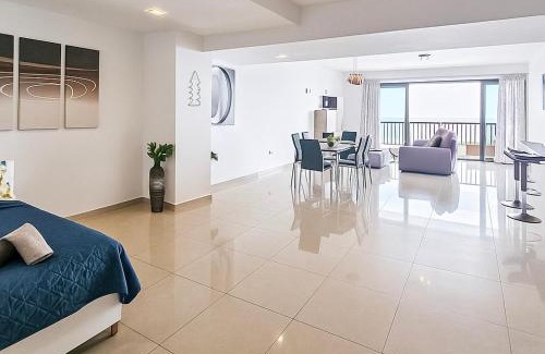 Tower Road Apartamento | Seaview 3 bedrooms in Balluta Beach S5