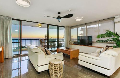 Mooloolaba Apartamento | Seaview 31 Luxurious Beachside Two Bedroom Apartment in Seaview Resort with Stunning Views