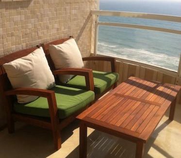 Netanya Apartamento | SeaView, 4br beachfront penthouse