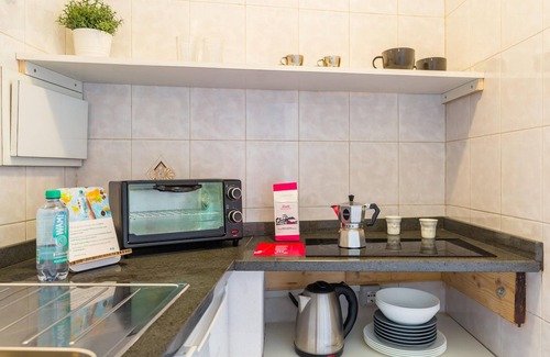 Mergellina Apartamento | Seaview Apartment in Posillipo by Wonderful Italy