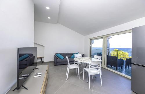 Marina di Patti Apartamento | Seaview Apartment