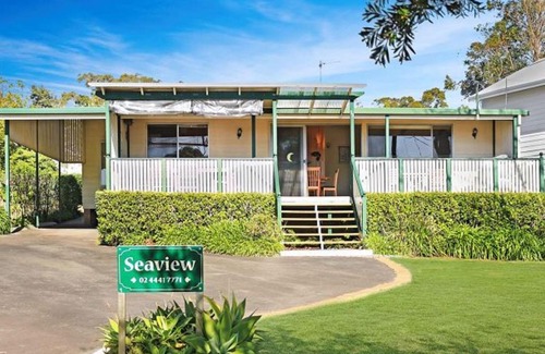 Vincentia Casa | Seaview by Experience Jervis Bay