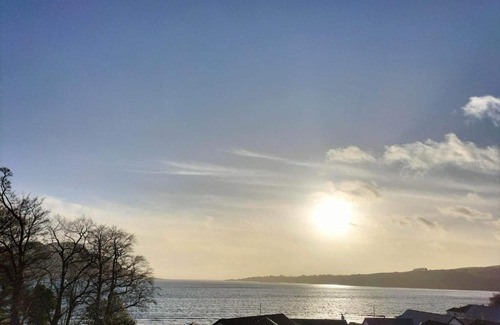 Isle of Arran Casa | Seaview cosy 2 bed home in Lamlash - 'Mid Drive'