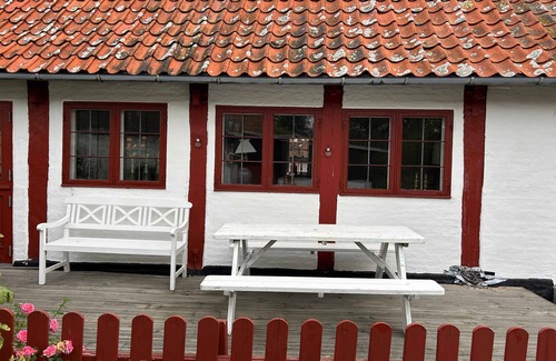 Svaneke Casa | Seaview cottage in cozy Årsdale