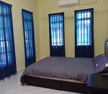 Kampung Penarik Casa | SeaView Homestay