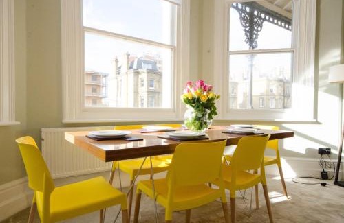 Hove Apartamento | Seaview Mansion Apartment - Central Hove with PARKING