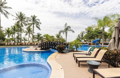 Jacó Casa | Seaview Oasis 1-BR Suite in Croc's casino resort