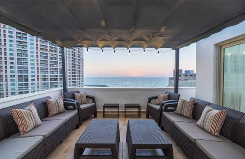 San Stifano Apartamento | Seaview Rooftop in San Stefano