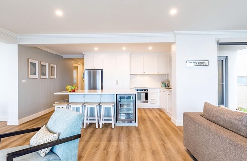 Salamander Bay Apartamento | Seaview Splendour 2, 163 Soldiers Point Rd - waterfront stunning unit