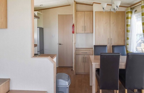 Corton Cabaña | Seaview Two - UK50166