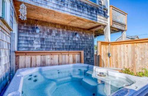 Roads End Casa | Seaview