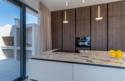 Podstrana Villa | Seaview Villa Nocturno heated pool, Jacuzzi
