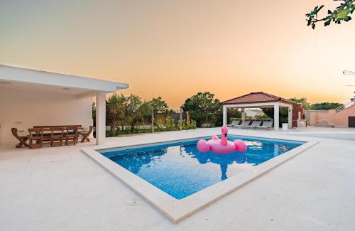 Rtina Casa | Seaview Villa Summer with private pool & garden