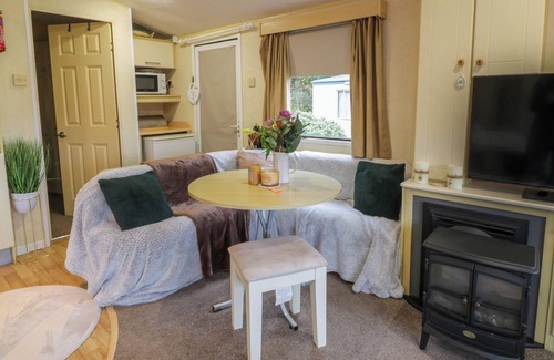 Cairnryan Cabaña | SEAVIEWS, pet friendly, country holiday cottage in Stranraer