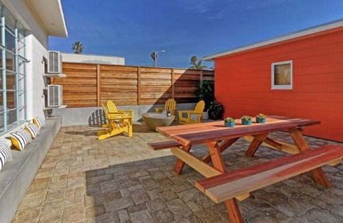 Pierpont Bay Cabina | Seaward Beach Modern Bungalows