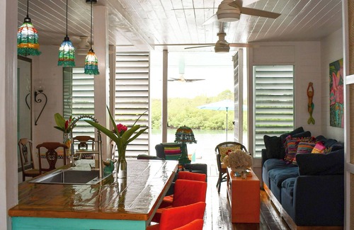 Spanish Wells Cabaña | Seawe: Disconnect to Connect – Charming 2-Bedroom Cottage on the Water’s Edge