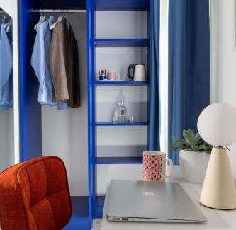 Quartier Saint-Ambroise Hotel | Seb & Co