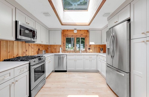 South Casco Casa | Sebago Lake Direct Waterfront 3bed 2bath with Sandy Beach, Mooring and Boat Dock