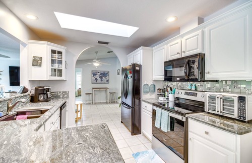 Sebastian Highlands Casa | Sebastien Home w/ Pool & Gazebo - 8 Mi to Beaches!