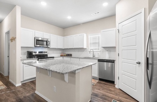 Fayetteville Casa | SEC & Family Fun, All in One