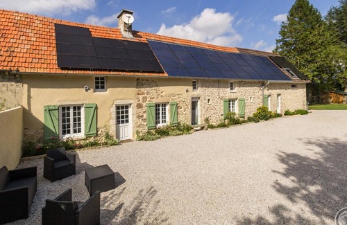 Saint-Germain-de-Tournebut Cabaña | Casa aislada con spa privado, futbolín, chimenea y recarga eléctrica