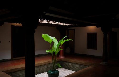 Thrissur Complejo | Seclude Karthika Nivas, Thrissur