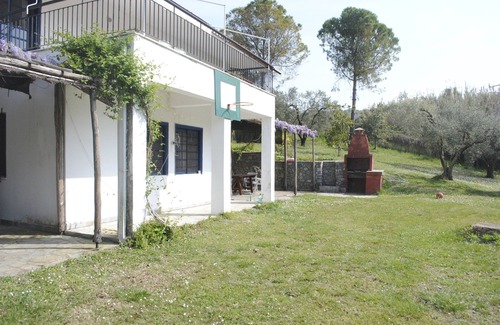 Kassandra Villa | Aislado 1. Villa de jardín de 8 acres, para uso exclusivo con impresionantes vistas.