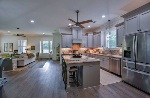 Tuscaloosa Casa | Secluded 10 acre estate 10 miles from UA w/ 4BR