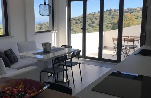 Termini Imerese Apartamento | Secluded, 3 bed apartment, amazing views