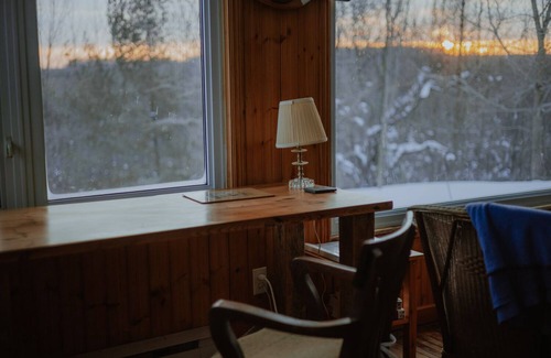 Brockton Casa | Secluded 3 bedroom bungalow on the Saugeen River with 85-acres.