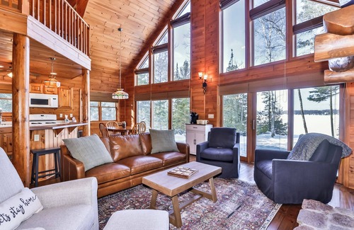Conover Casa | Secluded 3-bedroom cabin in Conover with WiFi, AC, Complimentary Firewood