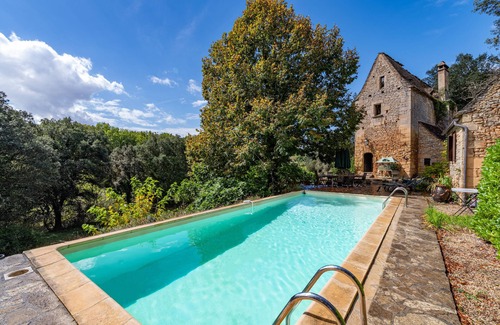 Les Eyzies Casa | Secluded 5 Bedroom Woodland Villa with Pool