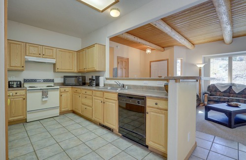 Amalia Cabina | Secluded Amalia Retreat w/ Cozy Fireplace & Grill!