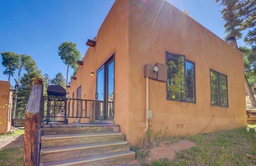 Amalia Casa | Secluded Amalia Retreat with Cozy Fireplace and Grill!